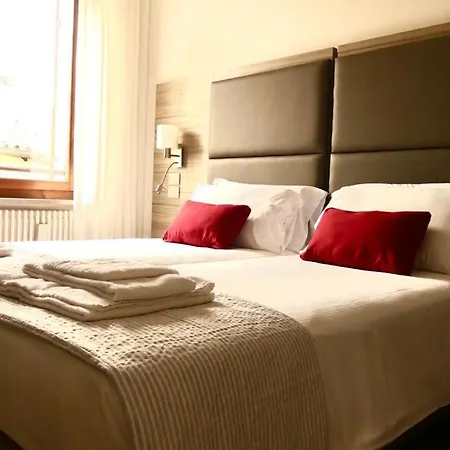 3 Amici Al Teatro Апартаменты *