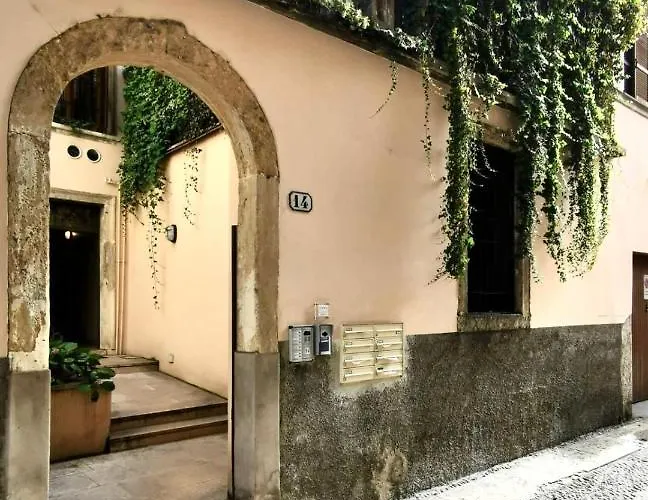 3 Amici Al Teatro Verona